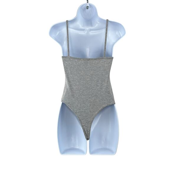 PrettyLittleThing Basic Grey Marl Cotton Sleeveless Scoop Neck Bodysuit 6/M NWT - Picture 2 of 11